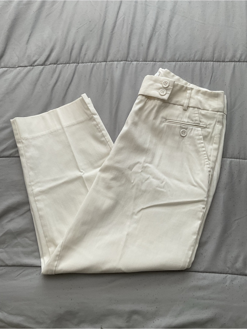 Dressbarn women’s Cream Chino Pants